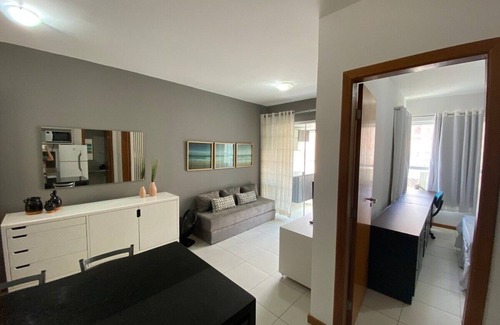 Rio Vermelho Condo | Pet-Friendly Avenida Oceânica with Oceanfront Pool Views