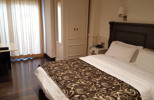 Vera Hotel | Discover Avent Verahotel: Guest Rated 9.2 with Pool & Spa