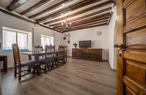 Macanet de Cabrenys House | Discover Aventura MCabrenys: Family-Friendly Getaway
