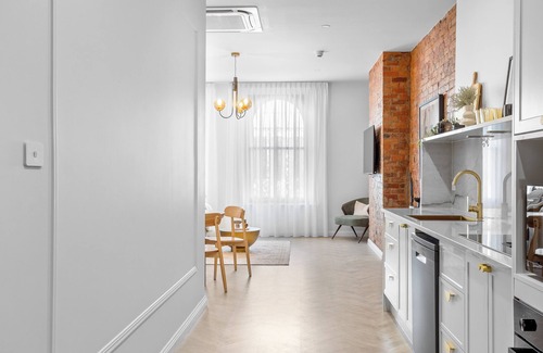Launceston CBD Apartment | Avenue Apartment 1 - luxe Suite -nInner City - Free Parking