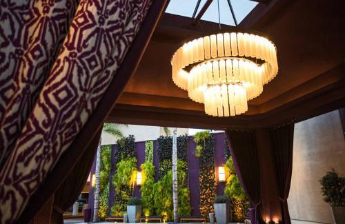 Costa Mesa Hotel | Discover Avenue of the Arts Costa Mesa - Pet Friendly & Ocean View