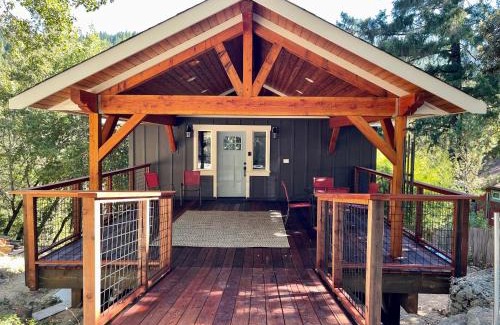 Myers Flat House | Top-Rated Family Haven at Avenue of the Giants Pepperwood Place