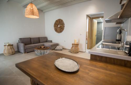 Agios Ioannis House | Top-Rated Family Haven: Averta Rondo Awaits You