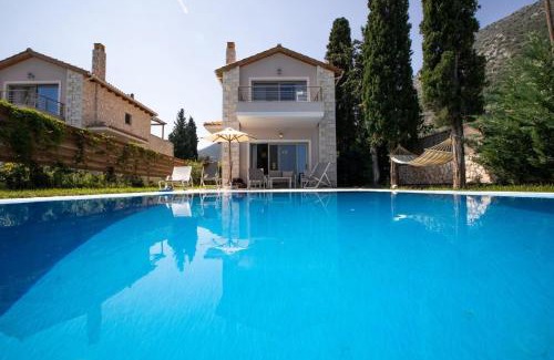 Vlicho Villa | Elegant Avesta Private Villas with Oceanfront Pool Access