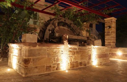 Kambos Apartment | Avgerinos Hotel: Family-Friendly Retreat with Top Ratings