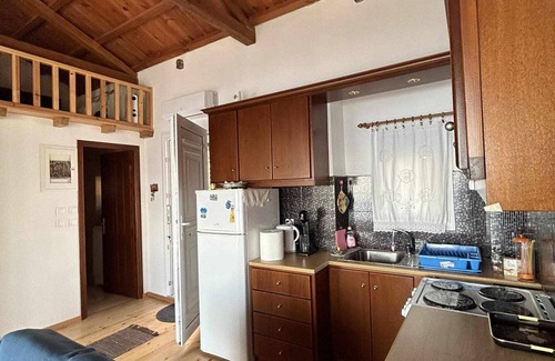 Glossa House | Avgoustina's Home: Embrace Ocean Views and Relaxing Amenities