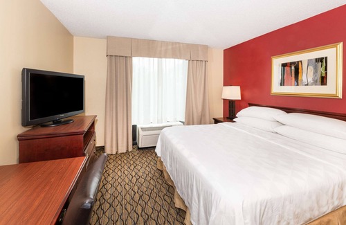 Mehlville Hotel | Explore Aviator Hotel & Suites: Ideal for Family Getaways