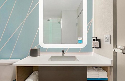 Auburn Hotel | Discover avid hotel Auburn - University Area, an IHG Hotel