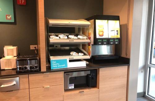 Salem Hotel | Pet-Friendly Avid Hotels - Salem with Exceptional Reviews