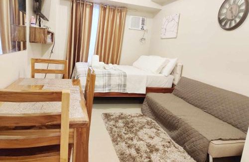 Mandurriao Hotel | Family-Friendly Avida Iloilo Tower 3 with Pool & Dining