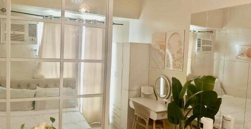 Davao Apartment | Avida Towers Abreeza-Midcentury Modern Studio