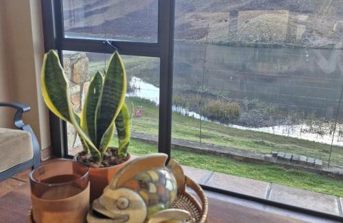 Dullstroom House | Top-Rated Aviemore Lodge: Family-Friendly Retreat Awaits
