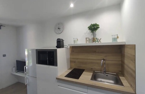 Avignon Apartment | Discover Avignon: A Pet-Friendly Oasis with Pool Access