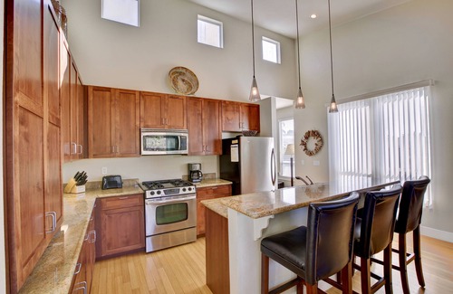 Avila Beach Condo | Beachfront Getaway: AVILA BEACH ESCAPE with Ocean View