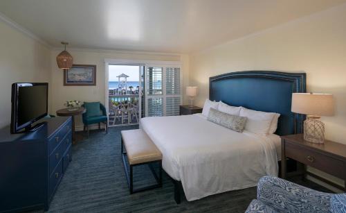 Avila Beach Hotel | Exceptional Avila Lighthouse Suites with Ocean View & Pool