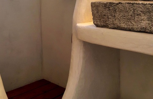 Exomvourgo Apartment | Avissalou Apartments - Filyra: Relax by the Pool & Kitchen