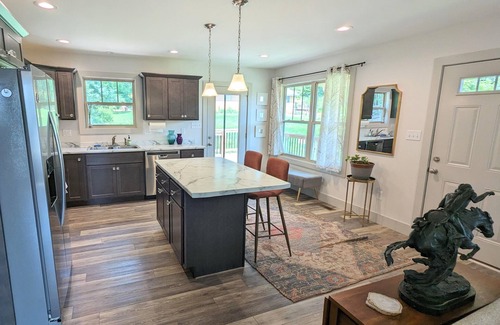 Mars Hill House | Idyllic AVL-Area Mountain Retreat: Family-Friendly Escape