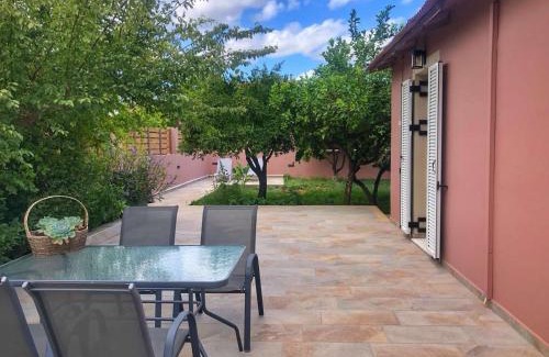 Sami Villa | Charming Avli Cottage: Family-Friendly Getaway Awaits