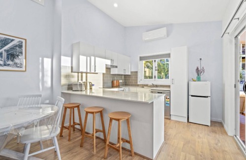 Avoca Beach House | Pet-Friendly Retreat at Avoca Azure with Pool & Kitchen