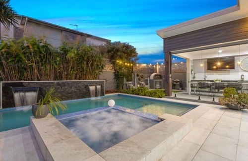 Kingscliff House | Avoca Beach Retreat: Prime Oceanfront Escape in Kingscliff