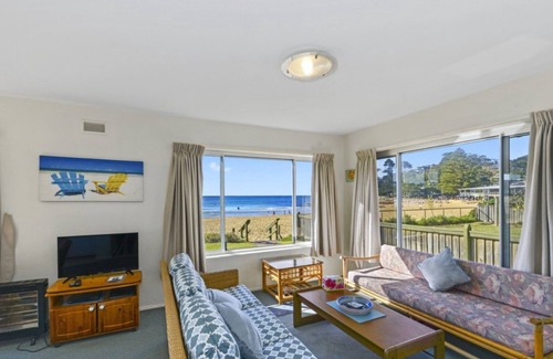 Avoca Beach Apartment | Beachfront Bliss: South Strand 4 at Avoca Beach