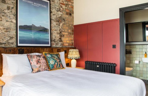 Newcastle Hotel | Avoca Hotel: Top-Rated Stay with Oceanfront Views