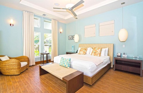 West Bay House | Relax at Avocado Cottage with Hot Tub & Kitchen Amenities