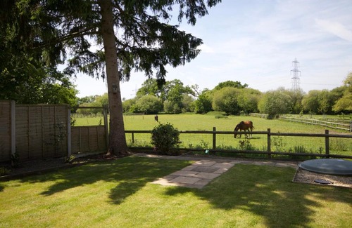 New Forest District House | Pet-Friendly Retreat at Avondale New Forest, Rated 9.4/10
