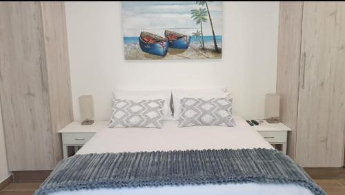 Kloof House | Discover Avonlea Guest House - Rated 9/10 by Guests