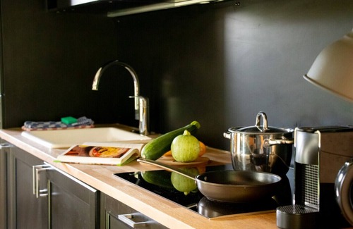 Beernem House | Cozy Tiny House Near Brugge with Family and Pet-Friendly Amenities