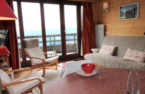 Avoriaz Apartment | Cozy Grand Duplex in Avoriaz with Balcony & Mountain View