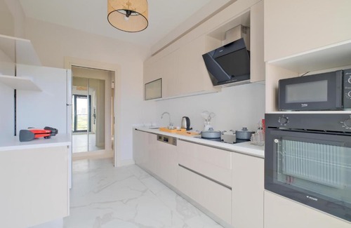 Basaksehir Apartment | Family-Friendly Avrasya Başakşehir Residence by NewInn