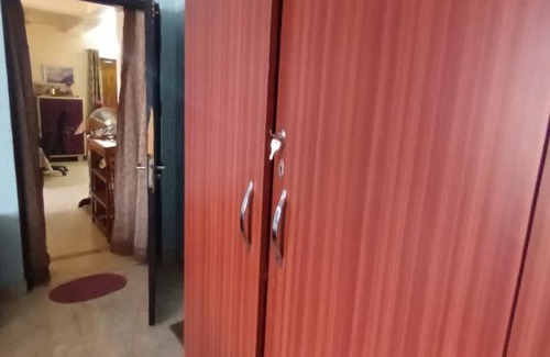 Auli Apartment | Affordable Awadh Homestay: Family-Friendly Comfort Awaiting