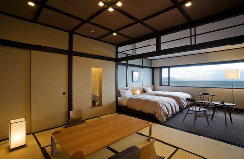 Sumoto Onsen House | Relax at Awaji International Hotel The Sunplaza with Spa & Pool
