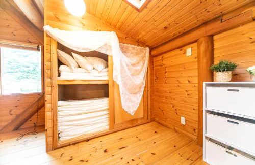 Awaji House | Family-Friendly Awaji Seaside Log House - Top Rated 9/10