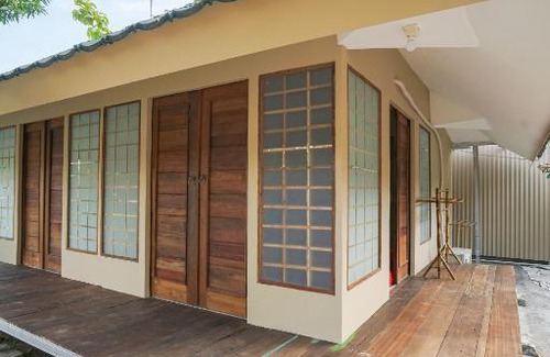 Baturetno House | Family-Friendly Awang No Ie: Your Ideal Budget Getaway
