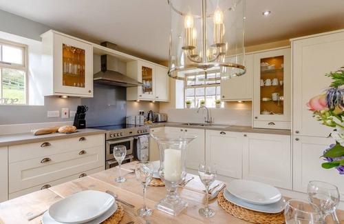 Bradbourne House | Indulge in Tissington Ford Barn: Pet-Friendly Retreat