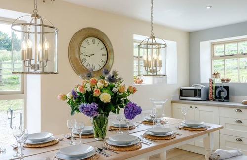 Bradbourne House | Indulge in Tissington Ford Barn: Pet-Friendly Retreat