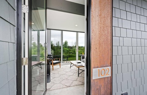 Egg Harbor Apartment | Prime Stay at The Flats on Church Street - Flat #101