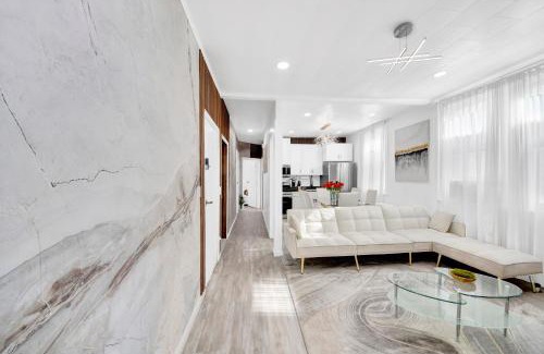 Southeast Yonkers House | Award Winning Home with Close Transportation