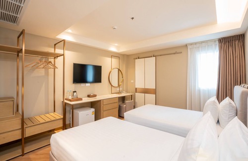 Bang Lamphu Lang Hotel | Elegant Retreat at Away Bangkok Riverside with Pool & Spa