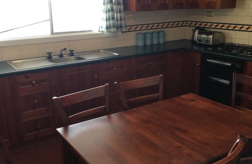 Broken Hill Cottage | Pet-Friendly Away Cottages in Broken Hill - Rated 9/10