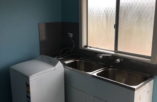 Broken Hill Cottage | Pet-Friendly Away Cottages in Broken Hill - Rated 9/10