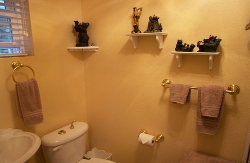 Cedar Ridge Bed & Breakfast | Tranquil Retreat in the Sierra Nevada Foothills - Rated 10/10
