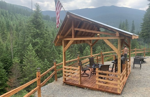Noxon Cabin | Cozy Cabin Retreat: Pet Friendly Winter Getaway Awaits
