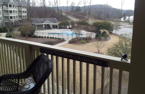 Talladega Condo | Awesome 3 Bedroom, 2 Bath, Lakefront Condo
