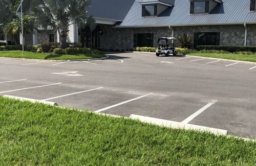 Fussels Corner House | Inviting Gated Golf Community with Pet-Friendly Amenities