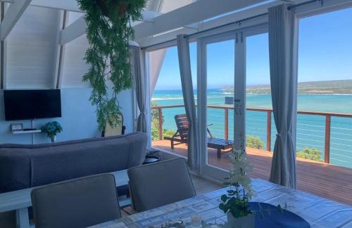 Witsand Ski Chalet | Oceanfront Retreat: Awesome AFrame with Breakfast Included