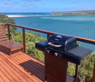Witsand Ski Chalet | Oceanfront Retreat: Awesome AFrame with Breakfast Included