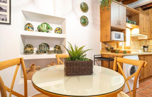 Nijar Apartment | Family-Friendly Apartment in Hortichuelas with Kitchenette